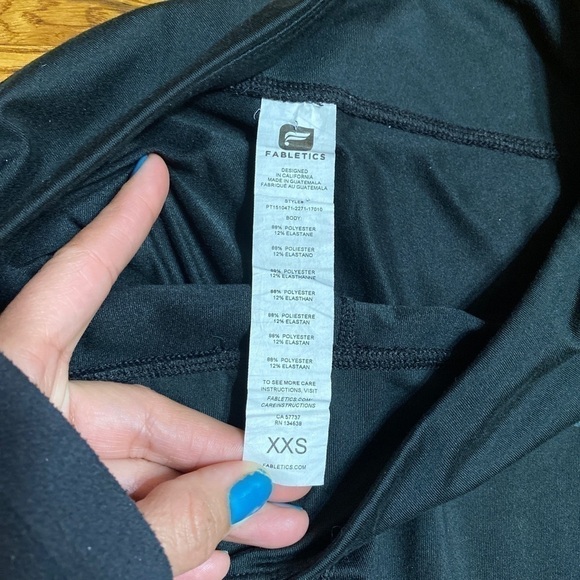 FABLETICS mid rise floral legging XXS black yoga - Picture 6 of 7